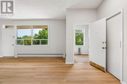 Upper Apartment Living Room - 74 Calstock Drive, Toronto, ON - Indoor Photo Showing Other Room