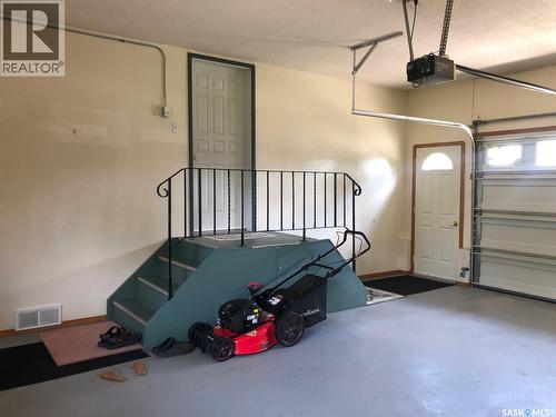 643 2Nd Street Ne, Preeceville, SK - Indoor Photo Showing Garage