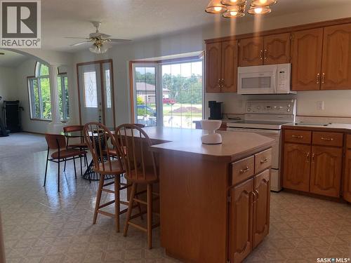 643 2Nd Street Ne, Preeceville, SK - Indoor Photo Showing Kitchen