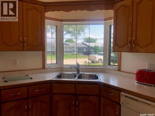 643 2Nd Street Ne, Preeceville, SK - Indoor Photo Showing Kitchen With Double Sink