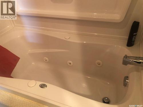 643 2Nd Street Ne, Preeceville, SK - Indoor Photo Showing Bathroom