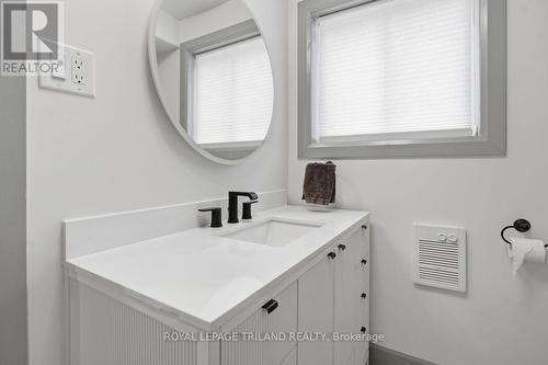 27 ALDBOROUGH AVENUE , St. Thomas, Ontario N5R 4S8 5