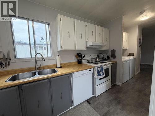 24 4625 Graham Avenue, Terrace, BC - Indoor Photo Showing Kitchen With Double Sink
