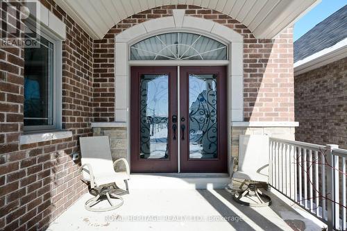 51 GLORIA CRESCENT  Whitby, ON L1P 1V3