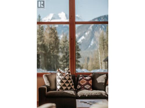 1917 Mt Mcpherson Drive, Revelstoke, BC - Indoor