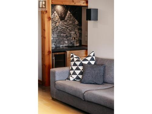 1917 Mt Mcpherson Drive, Revelstoke, BC - Indoor