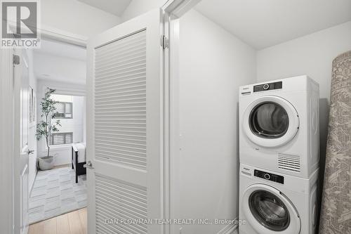1210 - 2635 William Jackson Drive, Pickering, ON - Indoor Photo Showing Laundry Room