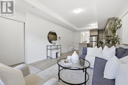 1210 - 2635 William Jackson Drive, Pickering, ON - Indoor Photo Showing Living Room