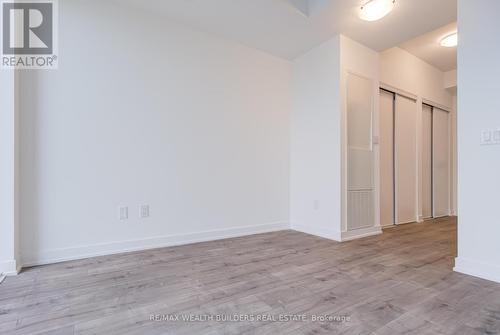 714 - 220 Missinnihe Way, Mississauga, ON - Indoor Photo Showing Other Room