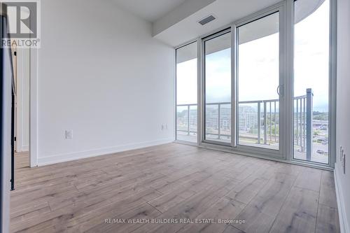 714 - 220 Missinnihe Way, Mississauga, ON - Indoor Photo Showing Other Room