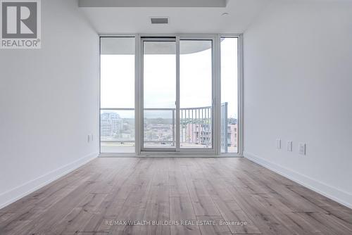 714 - 220 Missinnihe Way, Mississauga, ON - Indoor Photo Showing Other Room