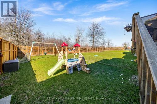 96 Esther Crescent S, Thorold, ON - Outdoor