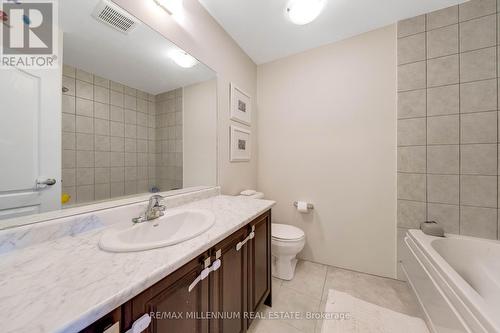 96 Esther Crescent S, Thorold, ON - Indoor Photo Showing Bathroom