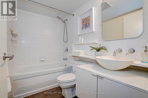 307 - 15 Fort York Boulevard, Toronto, ON - Indoor Photo Showing Bathroom