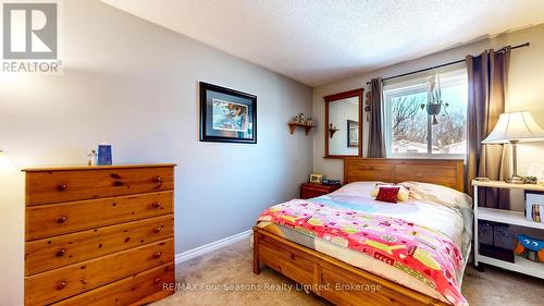 74 Telfer Road, Collingwood, ON - Indoor Photo Showing Bedroom