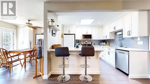 74 Telfer Road, Collingwood, ON - Indoor Photo Showing Kitchen With Upgraded Kitchen