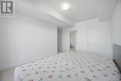 14 - 417 Dougall Avenue, Caledon, ON - Indoor Photo Showing Bedroom