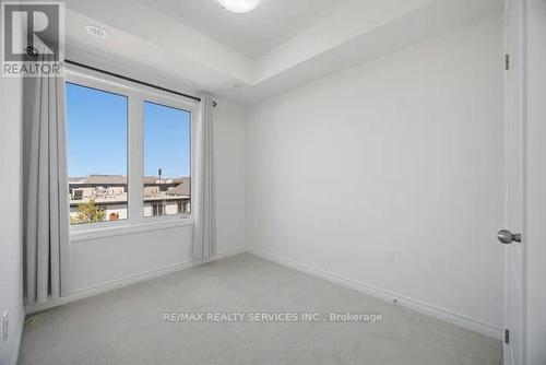 14 - 417 Dougall Avenue, Caledon, ON - Indoor Photo Showing Other Room