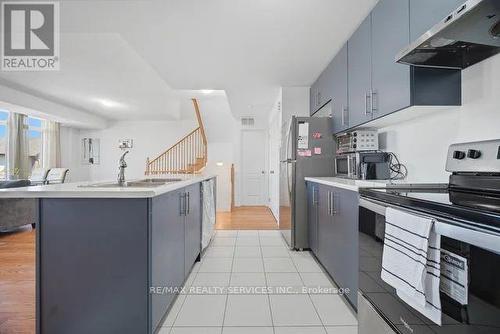 14 - 417 Dougall Avenue, Caledon, ON - Indoor Photo Showing Kitchen
