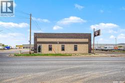 560 Dewdney AVENUE E  Regina, SK S4N 0G0