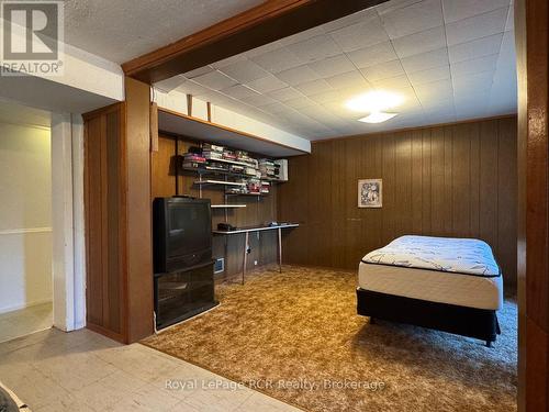 Side entertainment room with water view. - 2 William Street, Northern Bruce Peninsula, ON - Indoor