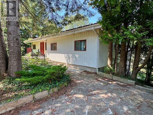 Flag stone walkways ... let's have a look inside! - 2 William Street, Northern Bruce Peninsula, ON - Outdoor