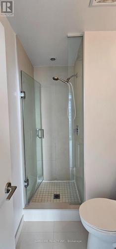 1711 - 8 Eglinton Avenue E, Toronto, ON - Indoor Photo Showing Bathroom