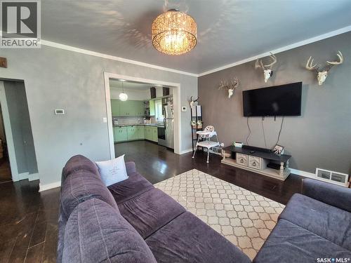 729 Bertrand Avenue, Radville, SK - Indoor Photo Showing Living Room