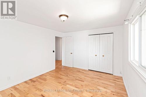 100 Mountain Avenue N, Hamilton (Stoney Creek), ON - Indoor Photo Showing Other Room