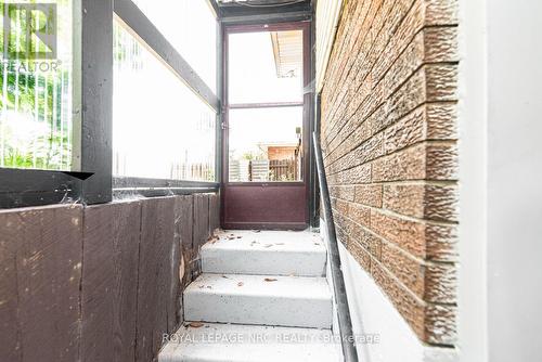 100 Mountain Avenue N, Hamilton (Stoney Creek), ON - Outdoor With Exterior