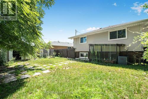 100 Mountain Avenue N, Hamilton (Stoney Creek), ON - Outdoor