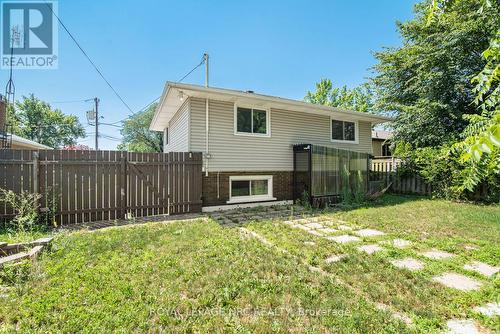 100 Mountain Avenue N, Hamilton (Stoney Creek), ON - Outdoor