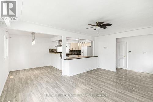 100 Mountain Avenue N, Hamilton (Stoney Creek), ON - Indoor Photo Showing Kitchen