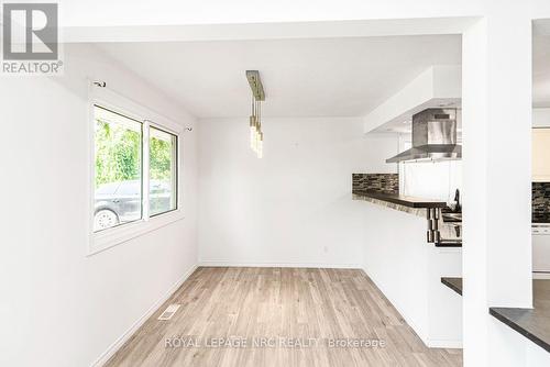100 Mountain Avenue N, Hamilton (Stoney Creek), ON - Indoor Photo Showing Other Room