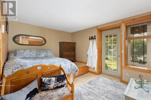 235 Loch Erne Road, Mcdougall, ON - Indoor Photo Showing Bedroom