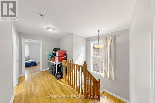 517 Navigator Drive, Mississauga, ON - Indoor Photo Showing Other Room