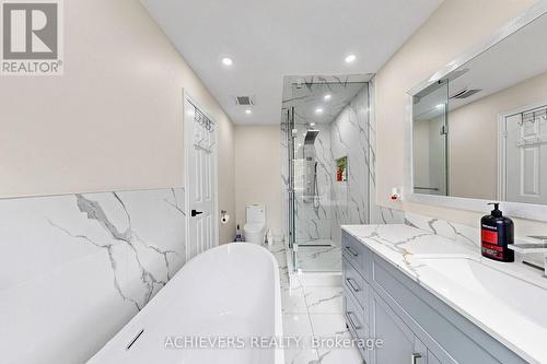 517 Navigator Drive, Mississauga, ON - Indoor Photo Showing Bathroom
