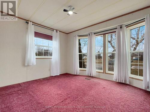 34 Sunset Lane, Horton, ON - Indoor Photo Showing Other Room