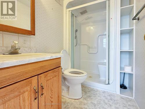 34 Sunset Lane, Horton, ON - Indoor Photo Showing Bathroom