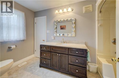 254 Wellington Street W, Mount Forest, ON - Indoor Photo Showing Bathroom