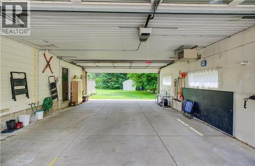 254 Wellington Street W, Mount Forest, ON - Indoor Photo Showing Garage