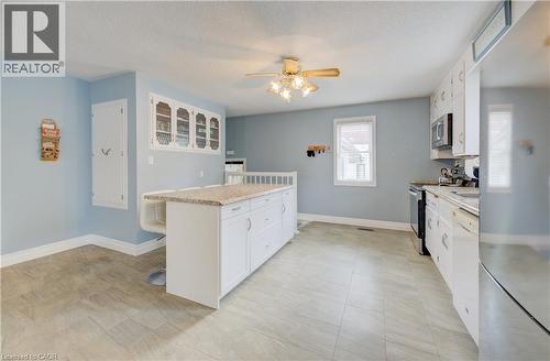 254 Wellington Street W, Mount Forest, ON - Indoor