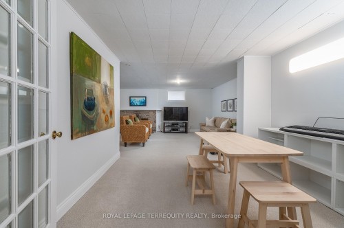 223 Riverside Drive, Toronto, ON - Indoor Photo Showing Other Room