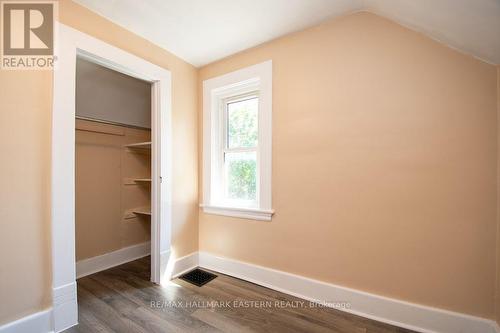 Bedroom - 466 Rubidge Street, Peterborough (Town Ward 3), ON - Indoor Photo Showing Other Room