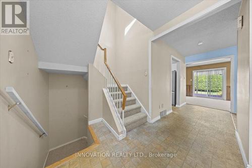 23 Pheasant Run Drive, Ottawa, ON - Indoor Photo Showing Other Room