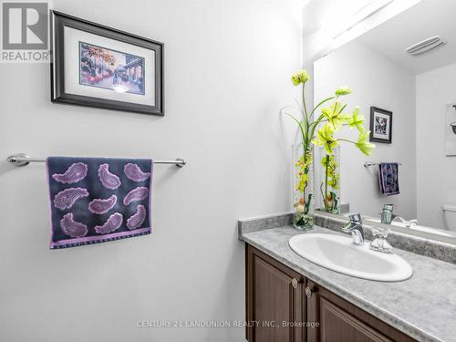 10941 Victoria Square Boulevard, Markham, ON - Indoor Photo Showing Bathroom
