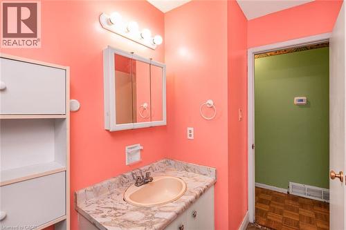 2138 Falmouth Terrace, Burlington, ON - Indoor Photo Showing Bathroom