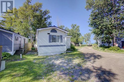 3 MAPLE ST - 79681 BLUEWATER HWY 21  Central Huron (Goderich), ON N7A 3X8