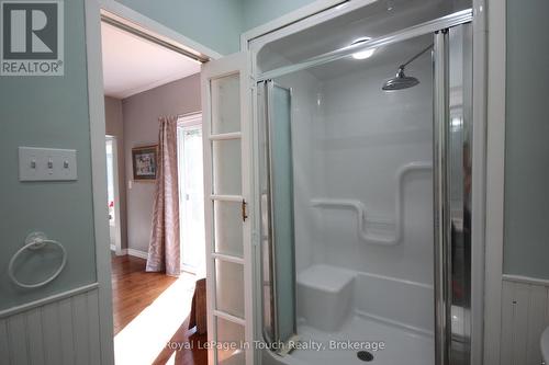 18 Shady Glen Lane, Mono, ON - Indoor Photo Showing Bathroom