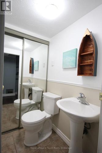 18 Shady Glen Lane, Mono, ON - Indoor Photo Showing Bathroom